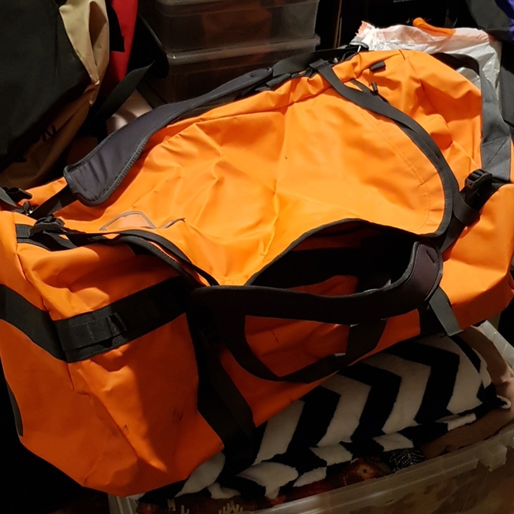 🚫SOLD🚫 The North Face Base Camp Duffel XL 132L